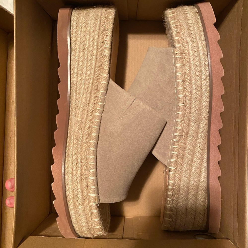 So comfortable, adorable, true to size. Must have